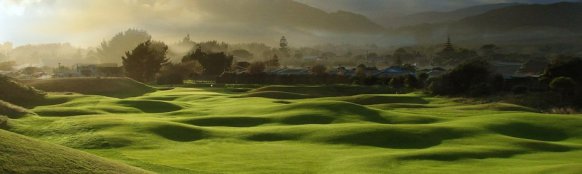 "Hobbit"-Kulisse Neuseeland (hier der Paraparaumu Beach Golf Club): in Wahrheit haben die Auenländer Golf erfunden. (Foto: Paraparaumu BGC)
